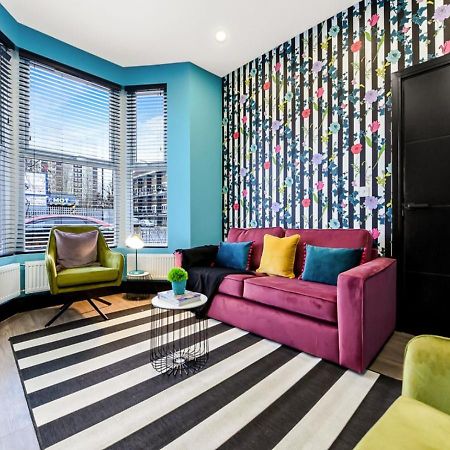 Bright & Colourful House - Best For A Large Groups Londen Buitenkant foto